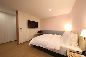BROWNDOT HOTEL
