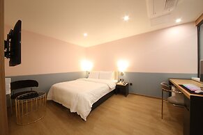 BROWNDOT HOTEL