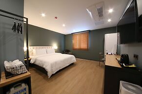 BROWNDOT HOTEL