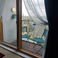 1 Bed Flat - Sleeps 5 - Pets - Garden - Parking