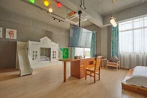 Yushan MJ Cultural and Creative Theme