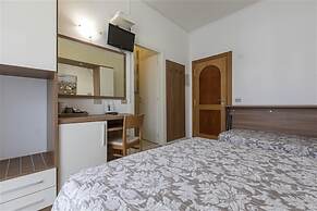 Hotel Deborah