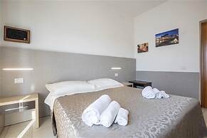 Hotel Deborah