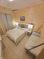 Hotel Deborah