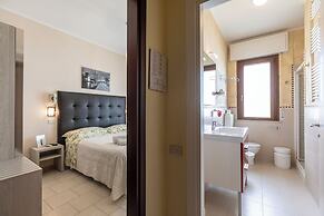 Hotel Deborah