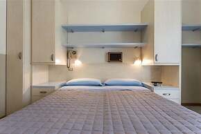 Hotel Deborah