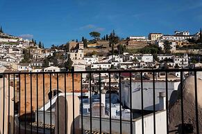 The Central House Granada Elvira Hostel
