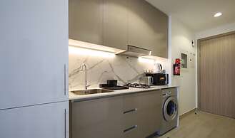 Modern Elegance Studio in Azizi Riviera