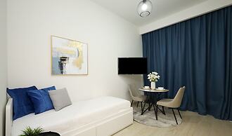 Modern Elegance Studio in Azizi Riviera