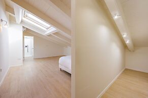 Napoli White Apartment by Wonderful Italy