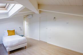 Napoli White Apartment by Wonderful Italy