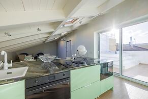 Napoli White Apartment by Wonderful Italy