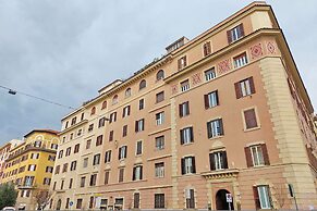 Giuliana Giant Apartment