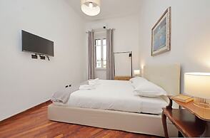 Giuliana Giant Apartment