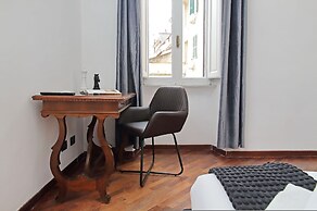 Giuliana Giant Apartment
