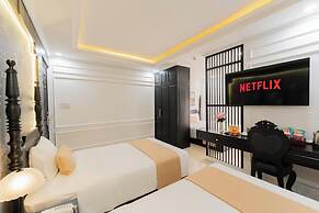Elegant Hotel
