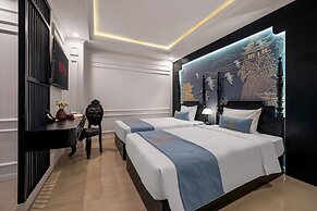 Elegant Hotel