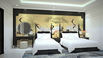 Elegant Hotel