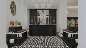 Elegant Hotel