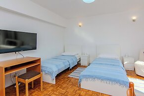 Apartments Kurta