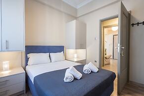 Kastella Waves Chic 2-bedroom Getaway w sea View