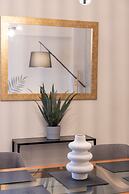 Kastella Waves Chic 2-bedroom Getaway w sea View