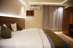 Dosh Serviced Apartment