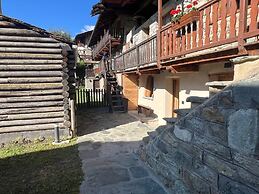 Modern Family Chalet Stunning Mountain