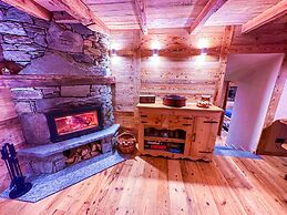 Modern Family Chalet Stunning Mountain