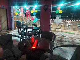 Hotel Shiva & is