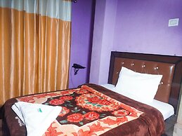 Hotel Shiva & is