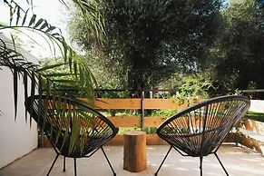 BOHOTEL Messonghi - Designer's Hotel