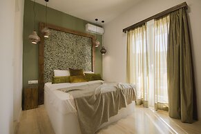 BOHOTEL Messonghi - Designer's Hotel