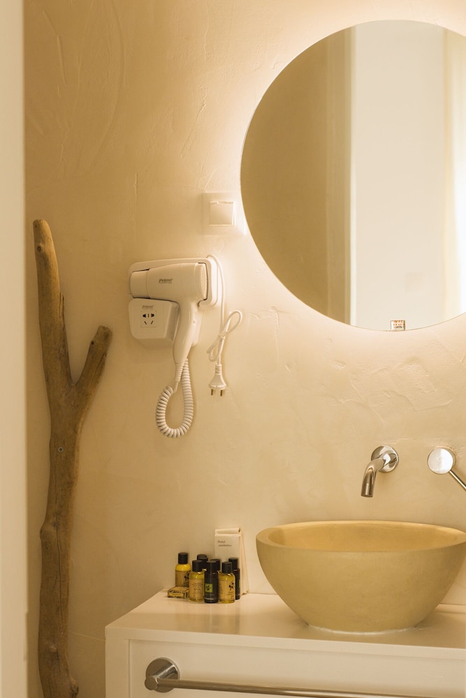 BOHOTEL Messonghi - Designer's Hotel