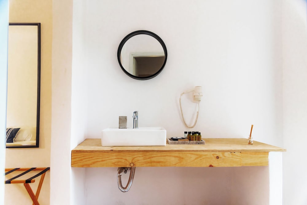 BOHOTEL Messonghi - Designer's Hotel