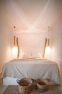BOHOTEL Messonghi - Designer's Hotel