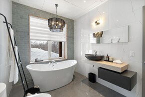 Chalet Berg-Haus by Tremblant Platinum