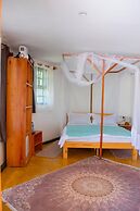 Aika Sunrise B&B