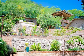 Aika Sunrise B&B