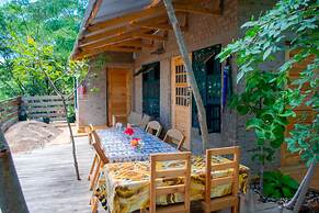 Aika Sunrise B&B