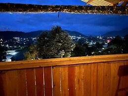 Aika Sunrise B&B