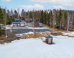 Private & Luminous Suite with lake views