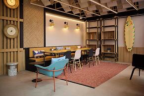 Moxy Nice
