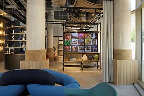 Moxy Nice
