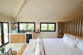 Galleon Beach Resort