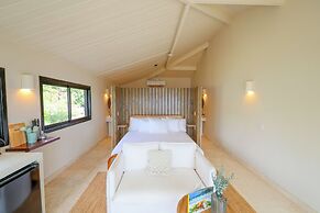 Galleon Beach Resort