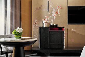 Hualuxe Chongqing Wushan by IHG