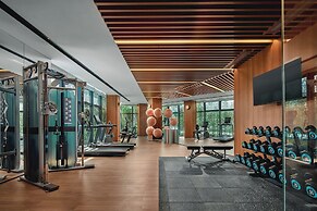 Hualuxe Chongqing Wushan by IHG