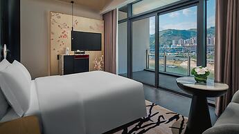 Hualuxe Chongqing Wushan by IHG