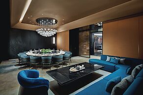 Hualuxe Chongqing Wushan by IHG